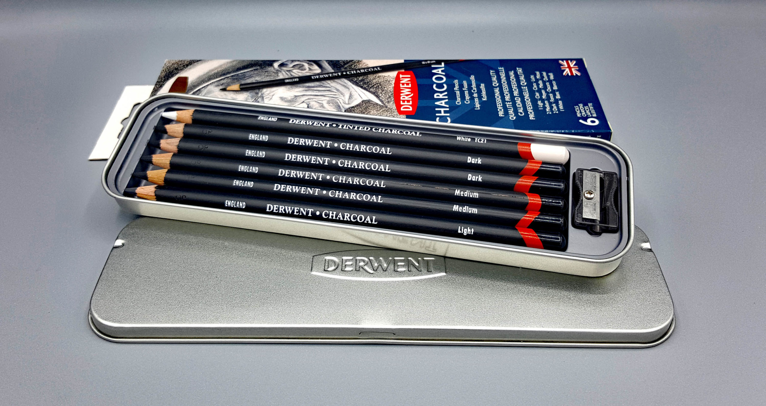 Derwent Charcoal Pencil Dark